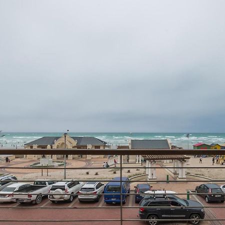 At The Beach - Muizenberg Κέιπ Τάουν Εξωτερικό φωτογραφία